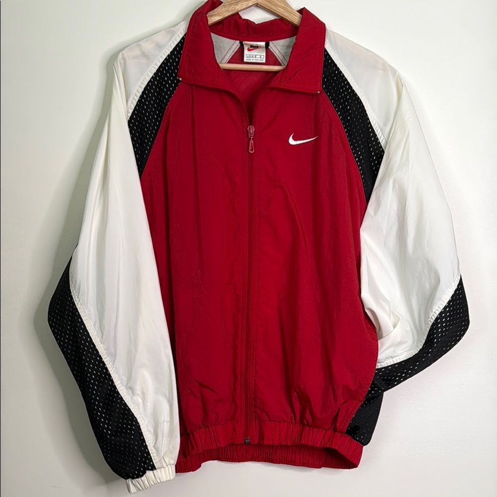 Nike Men's Vintage 90s Windbreaker